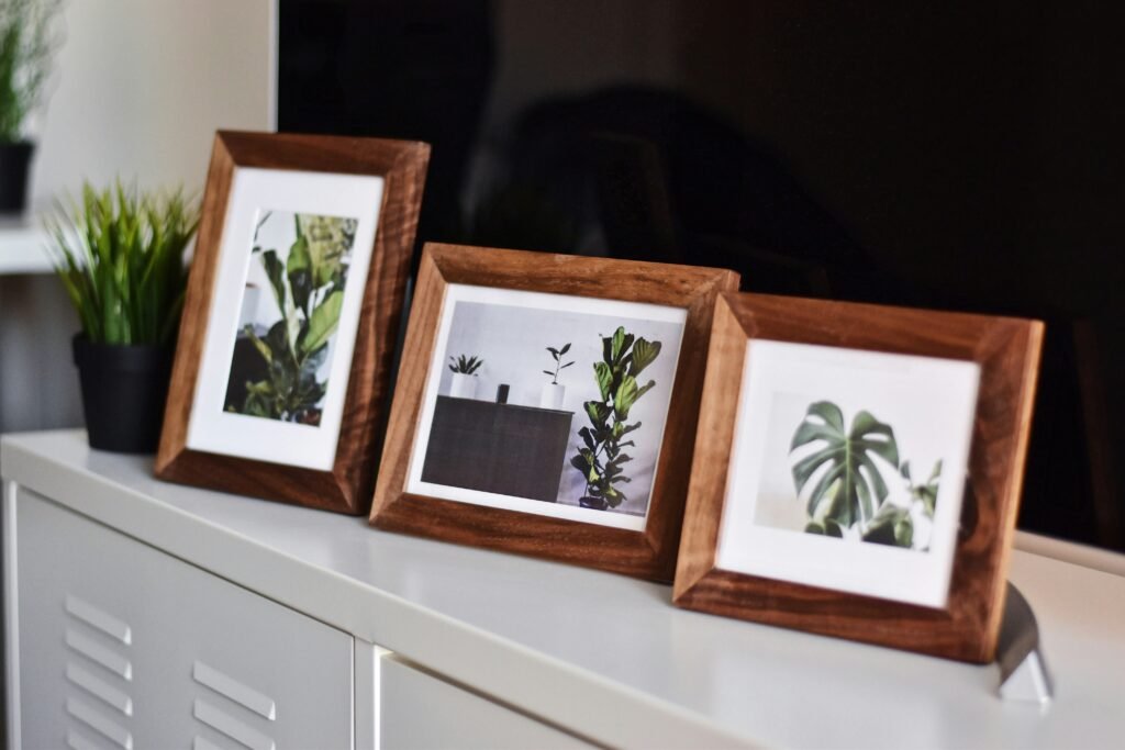 Hoe Maak je een Kleine Woonkamer Gezellig / fotolijsten Hoe Maak je een Kleine Woonkamer Gezellig / fotolijsten