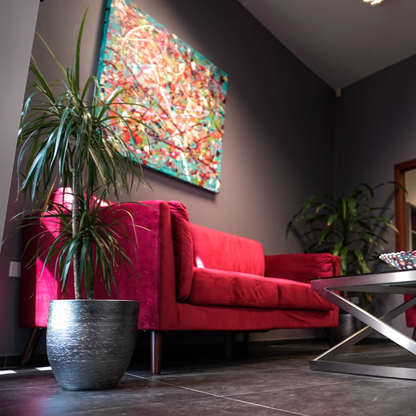 De beste kleine banken voor kleine woonkamers / uitgelicht