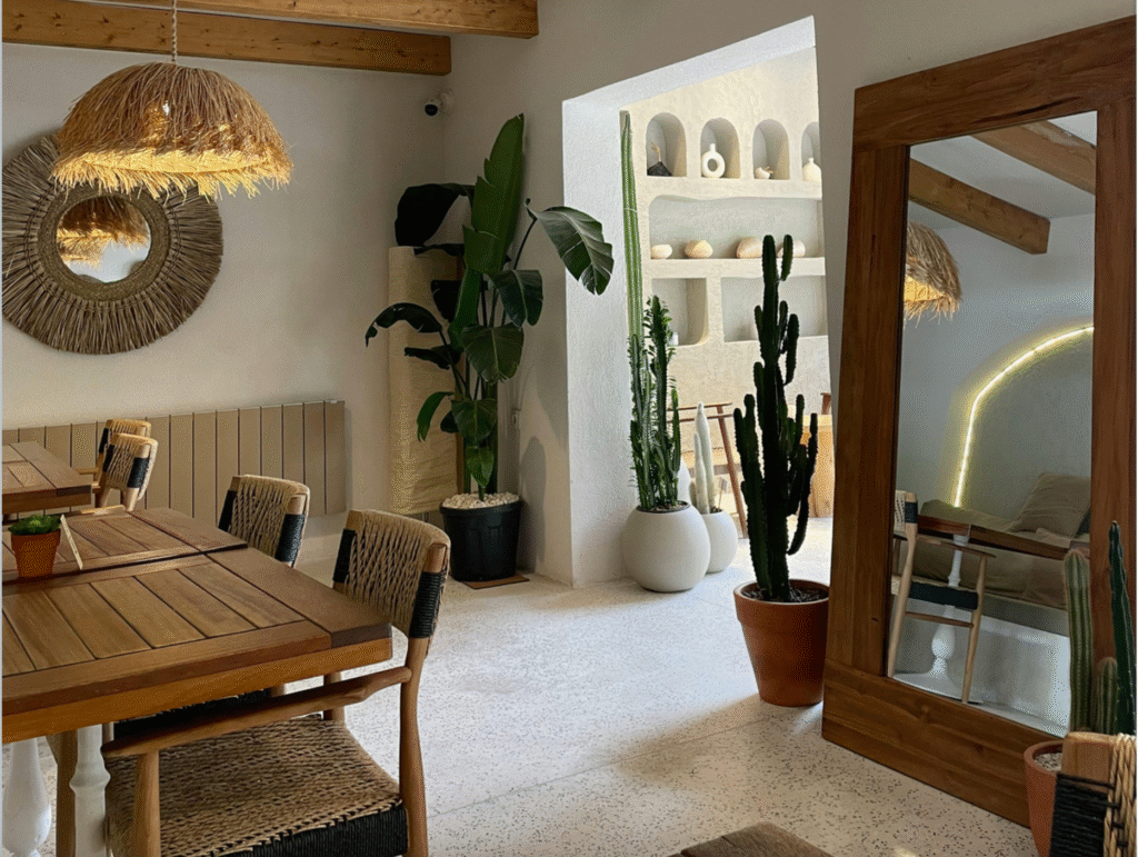 Spiegel ? Kleine eetkamer inrichten Kleine eethoek inrichten / BoHO